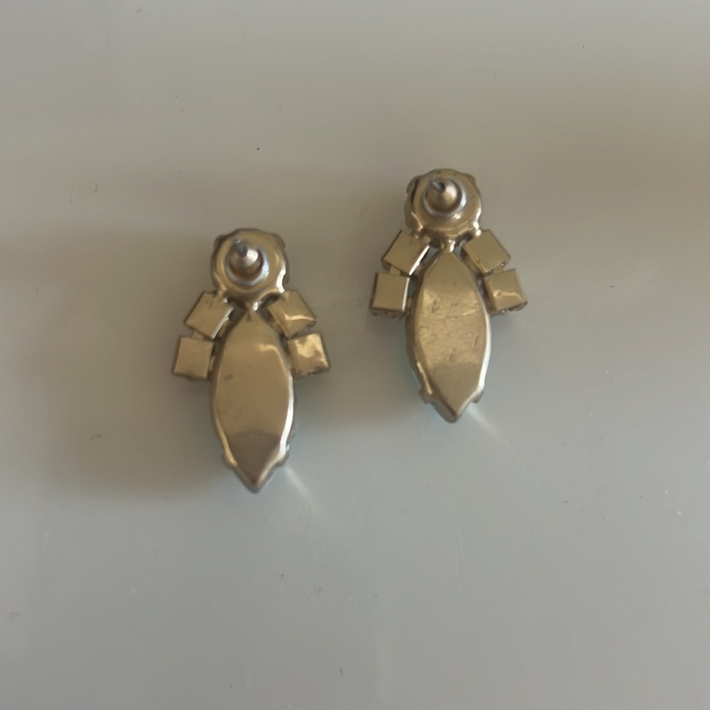 Dangle studs - Picture 2 of 2